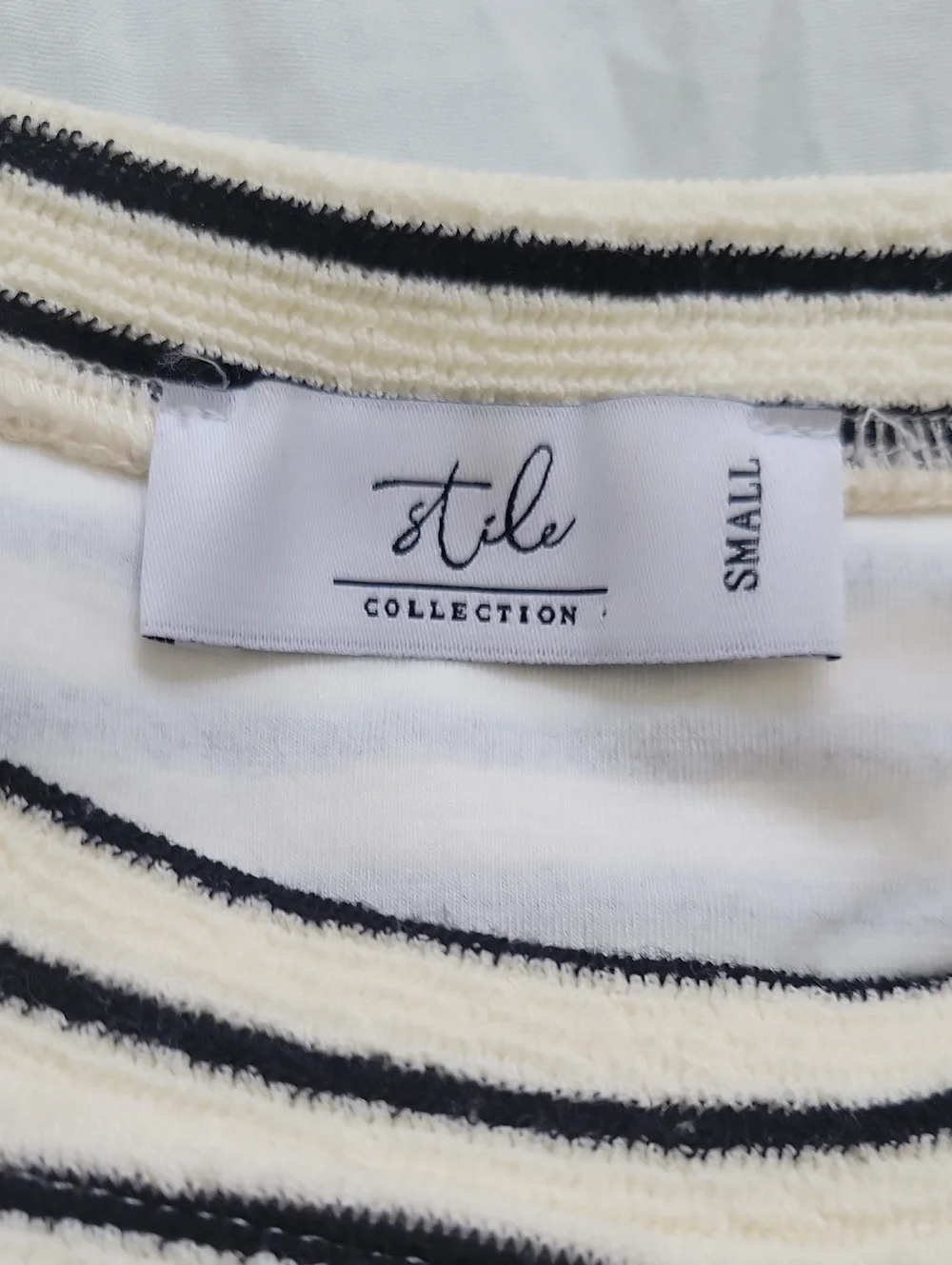 Stile Collection Striped Short Sleeve Knit Top Black & Cream Size Small - Picture 5 of 9